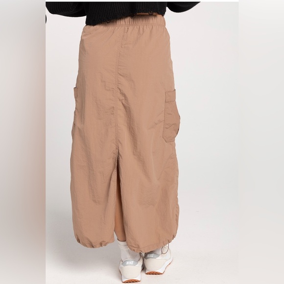 COPY - 140.-Camel Parachute Midi skirt - Picture 3 of 5
